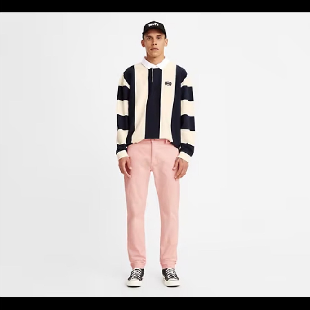 Levi’s size 32 pink chinos